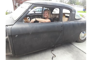 kat in car.jpg